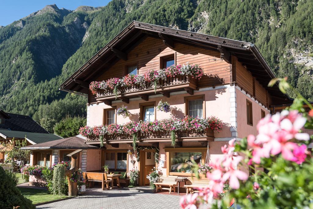 Landhaus Lackner Heiligenblut Buitenkant foto